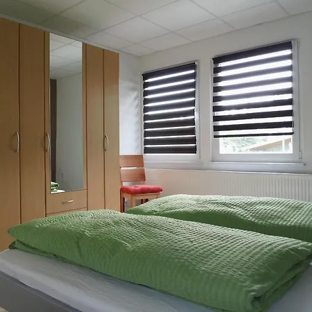 Komfortable In Seeholz Mit Eigener Terrasse