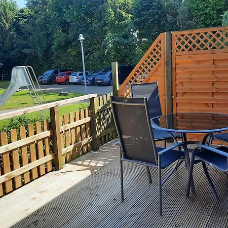 Komfortable In Seeholz Mit Eigener Terrasse Apartment